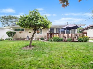 2324 N Circle Dr, Ann Arbor, MI