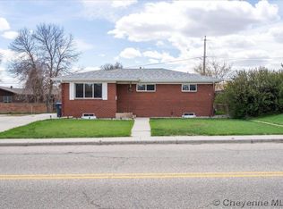 405 E Carlson St, Cheyenne, WY 82009