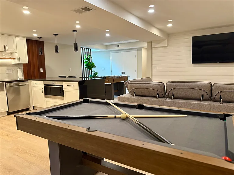 14 Bernard Cir — Photo 35