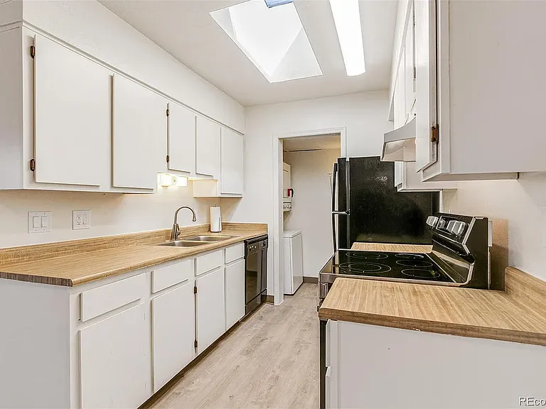1820 Newland Ct #313 — Photo 14