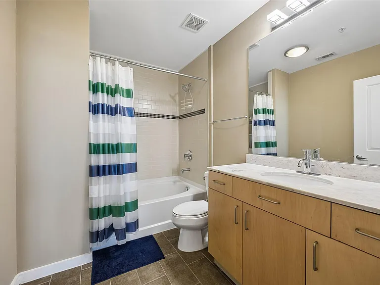5925 Almeda Rd #11011 — Photo 15