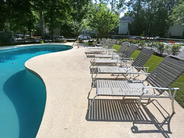 Oak Terrace Apartments