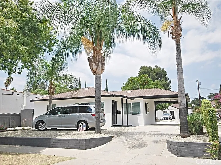 17339 Los Alimos St — Photo 3