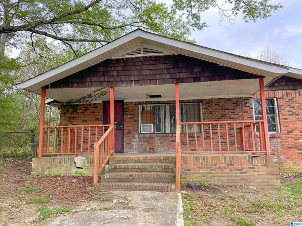 2298 Hillview Dr, Bessemer, AL 35022