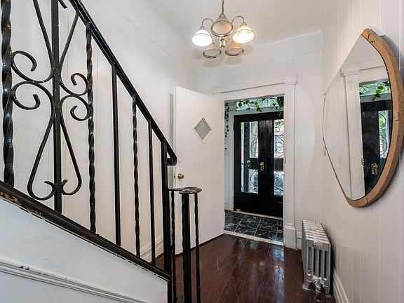 5th image of 766 Lincoln Pl