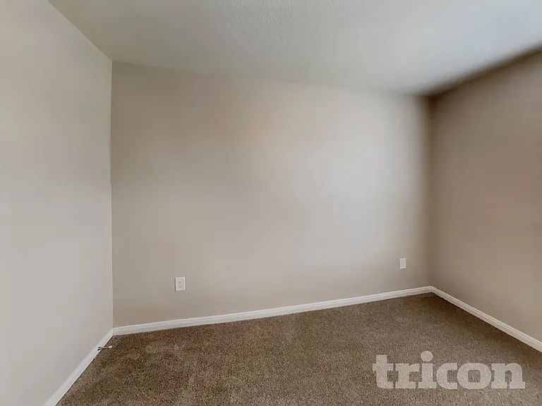 10115 Dawson Hill Ln — Photo 12