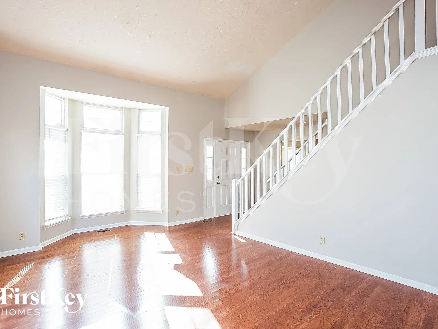 4 bed, 2.5 bath, 2528 sqft, $2,760 — Photo 4