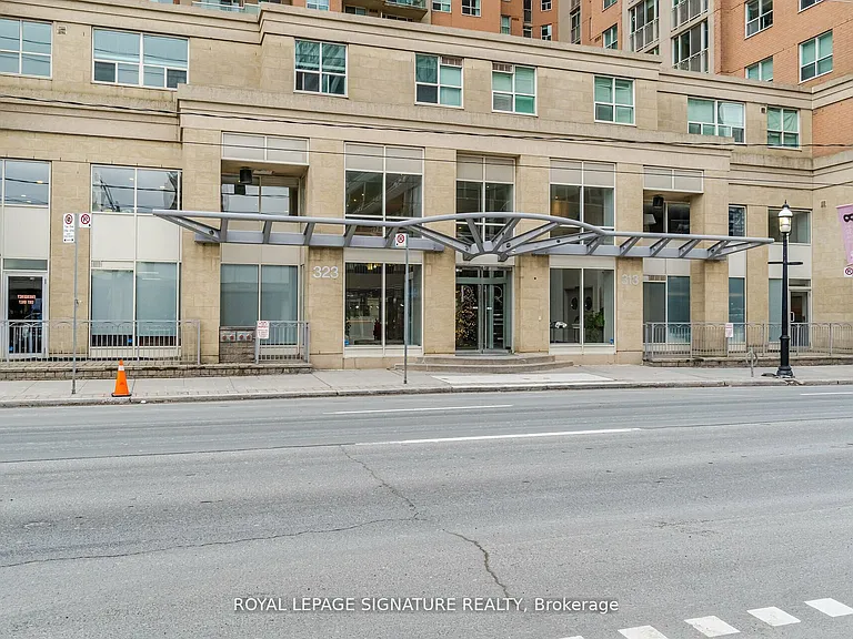 323 Richmond St E #405 — Photo 23