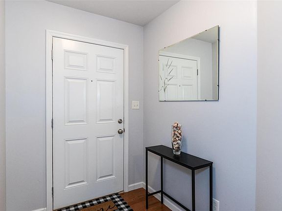 3rd image of 1451 Bodmin Ct