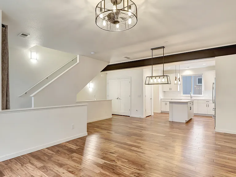 862 Kalamath St — Photo 5
