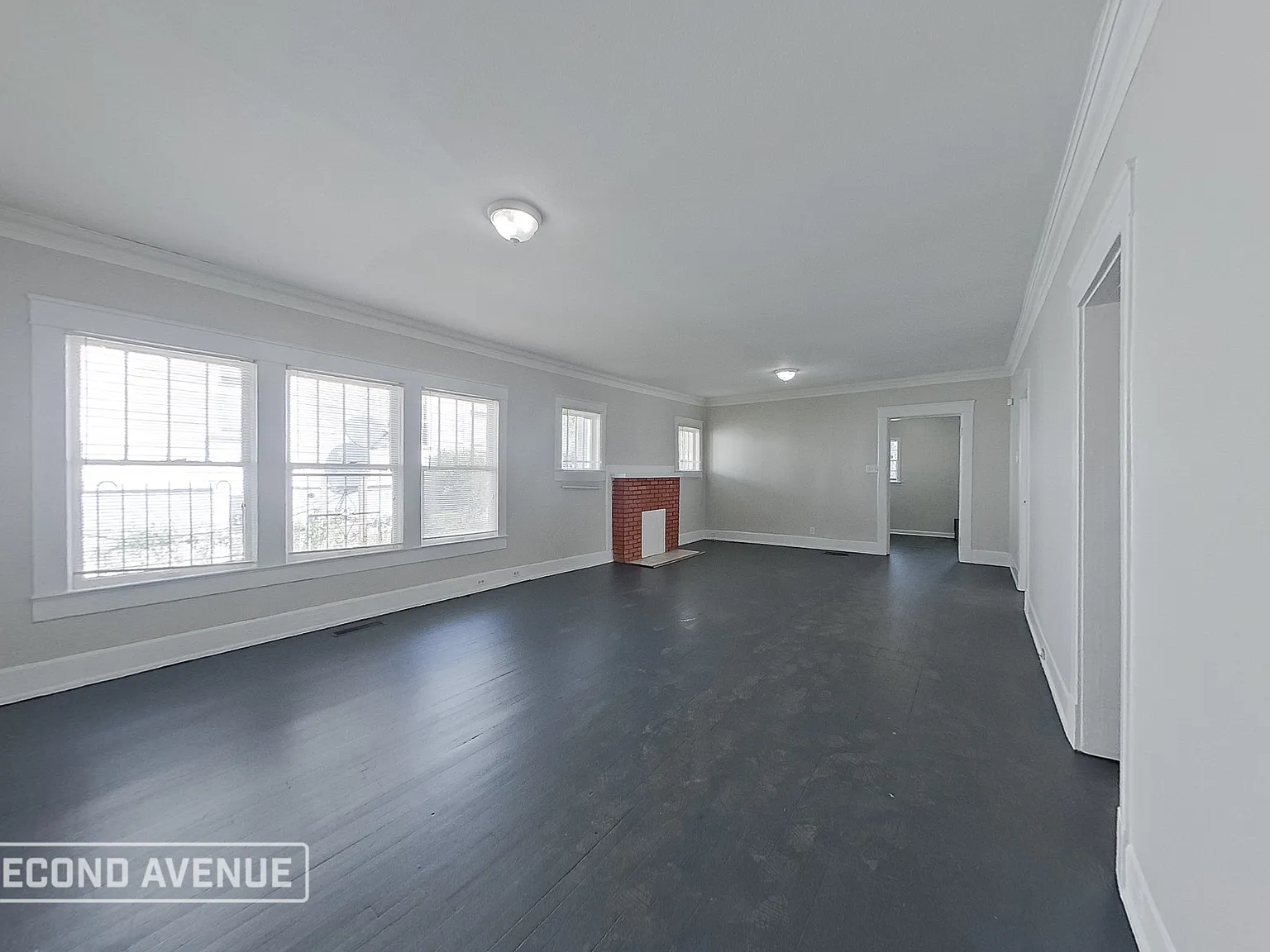 4 bed, 2.0 bath, 1924 sqft, $1,314 — Photo 2