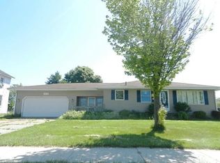 1073 Graafschap Rd, Holland, MI 49423