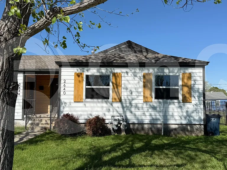 2640 Berryhill Dr — Photo 2