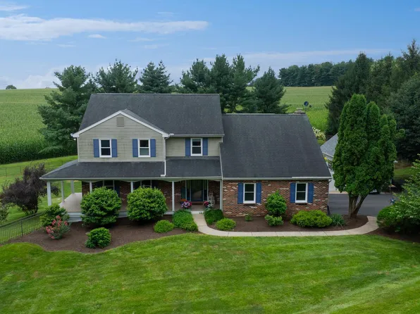 126 Stable Dr, Lancaster, PA 17603