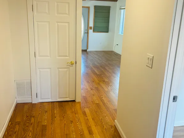 183 Roosevelt Dr, Seymour, CT 06483