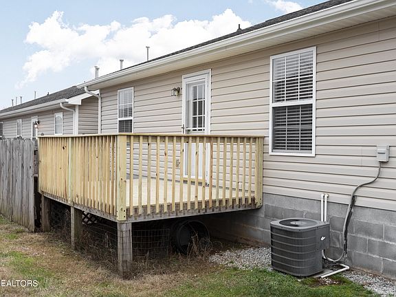 5th image of 713 Greensboro Way