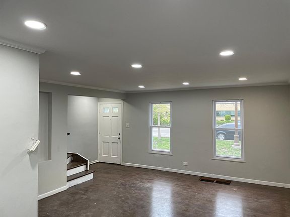 5th image of 3721 W Pratt Ave