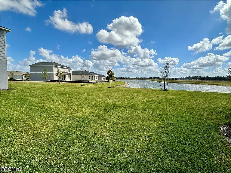 11812 Cloverly Ln — Photo 33