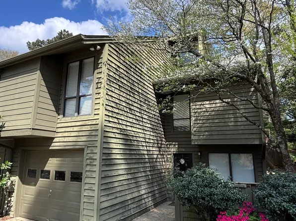 1016 Creatwood Cir SE, Smyrna, GA 30080