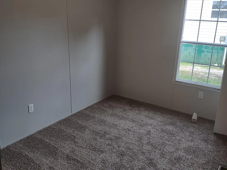 9330 Bay Pines Rd — Photo 13