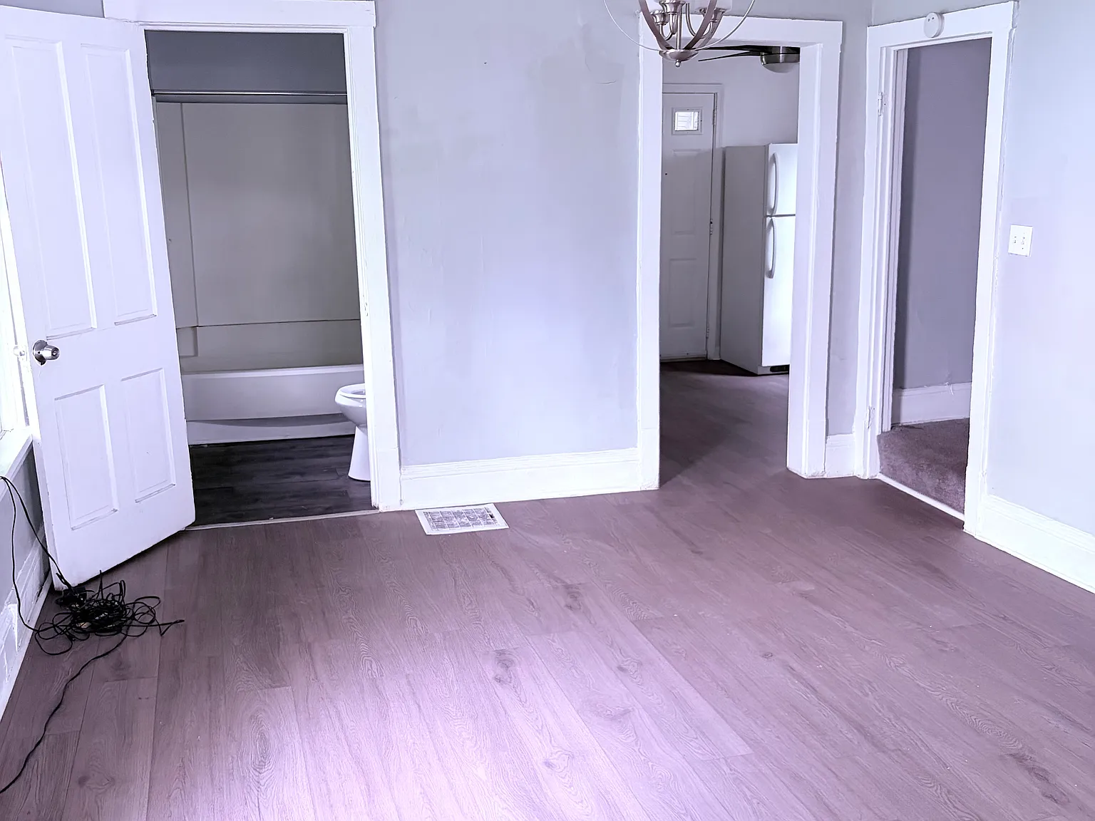 2 bed, 1000 sqft, $1,350 — Photo 2