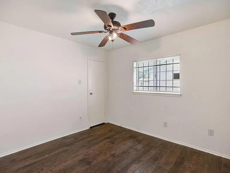 12718 Panay Dr — Photo 13