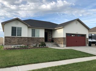 3065 E Cross Ln, Ammon, ID 83401