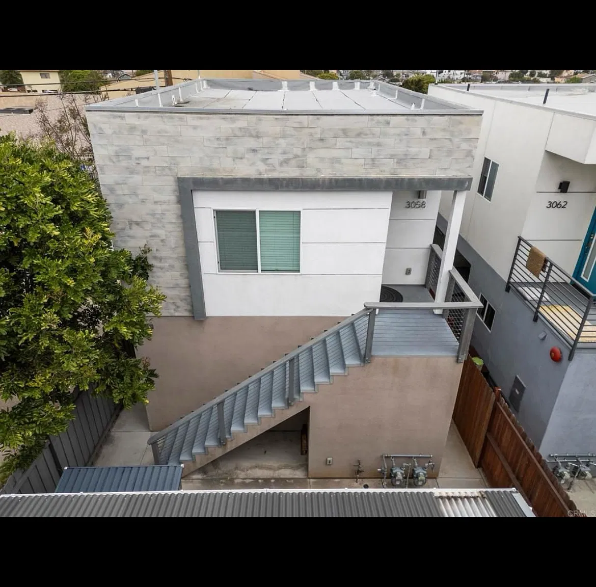 3058 Logan Ave — Photo 2