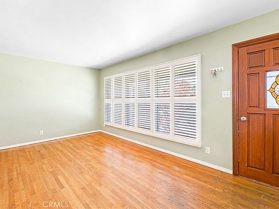 3rd image of 1231 E Mayfair Ave