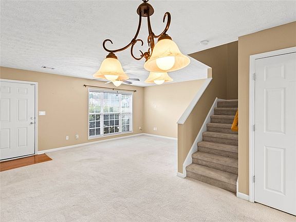 4th image of 2106 Winding Oak Dr