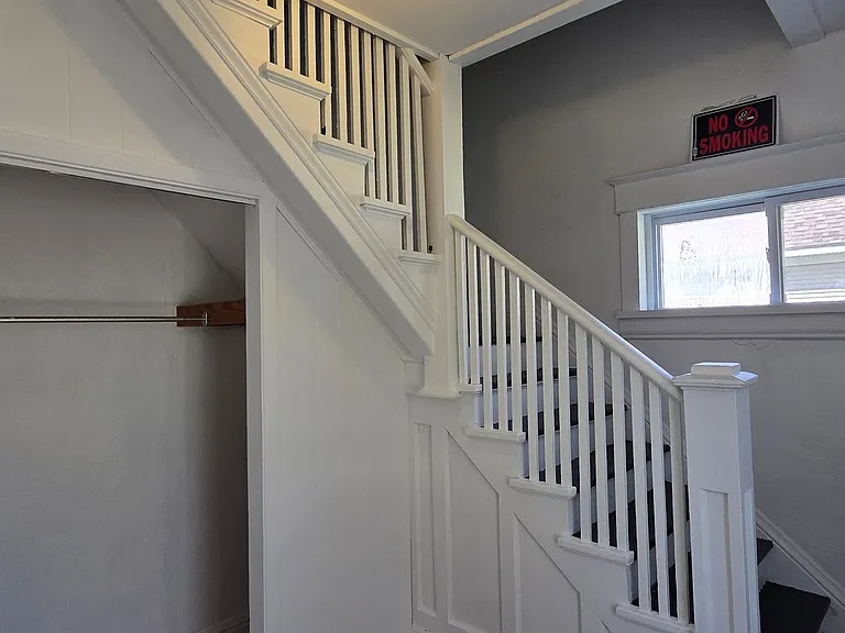 430 E Bremer St #2 — Photo 2