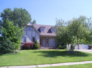 823 Calais St, Bellevue, NE 68123
