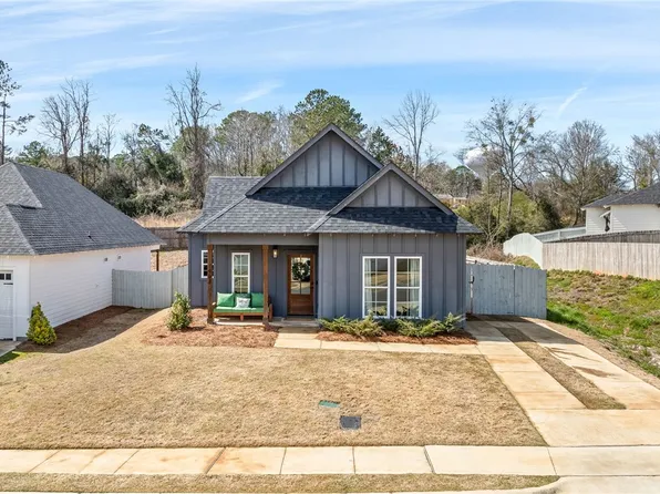 407 Peter St, Auburn, AL 36832