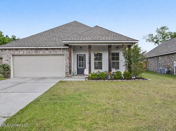 13232 W Jackson Lee Dr, Ocean Springs, MS 39564