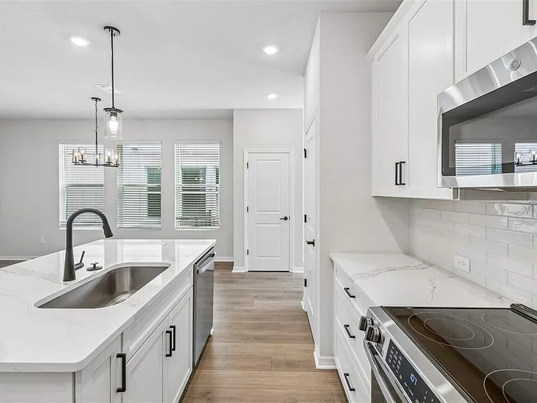 4357 Roush — Photo 9