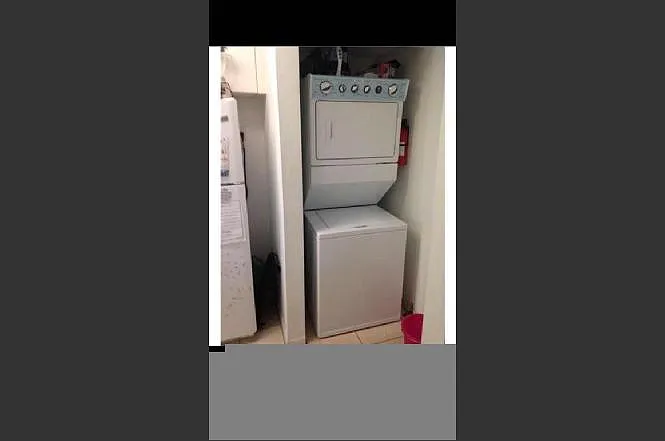 246 Riviera Cir — Photo 2