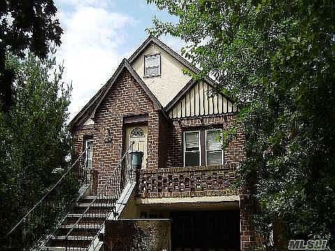 2nd image of 423 W Walnut St