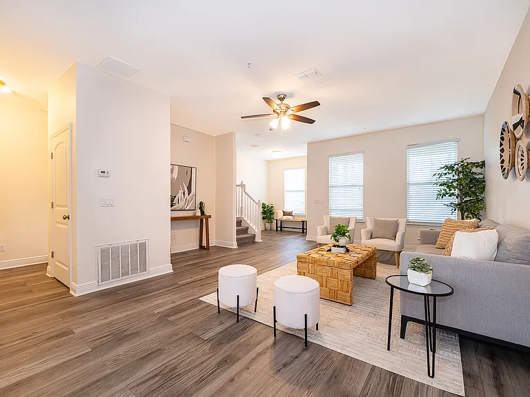 10061 Town Lake Dr #1 — Photo 3