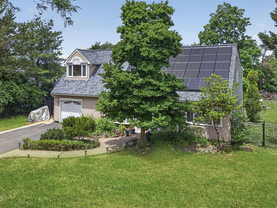 1st image of 6 Hillcrest Road