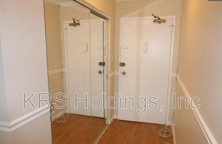 1300 Army Navy Dr #506 — Photo 5