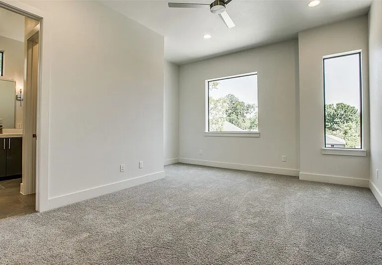 4633 Manett St — Photo 13