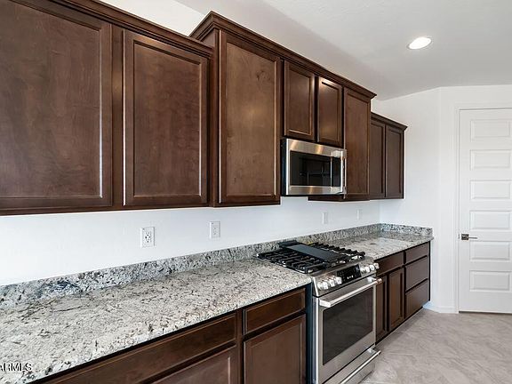 3rd image of 17110 W HACKAMORE Drive