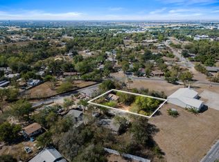 102 Masonic Dr, Elgin, TX 78621