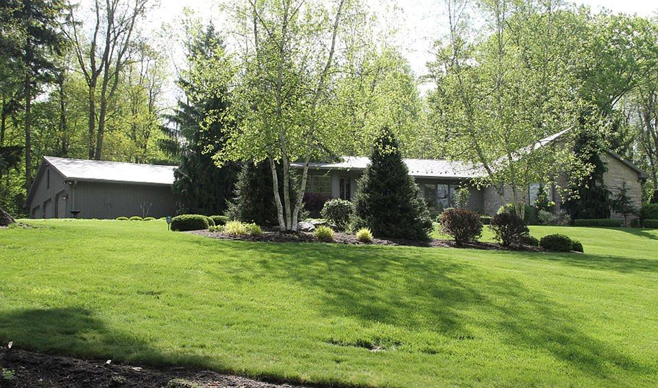 2nd image of 1277 Deer Run Rd