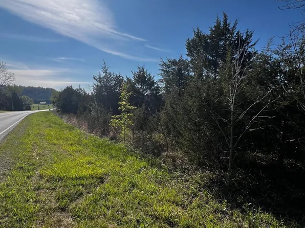 Old St #32, Peebles, OH 45660