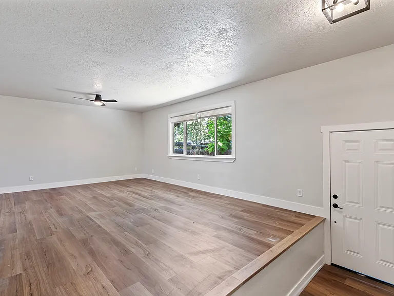 1328 S Michigan Ave #2 — Photo 3