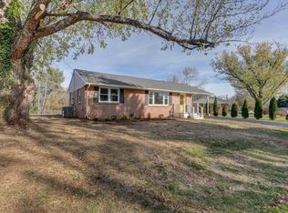1324 Peach Tree Dr, Crozet, VA 22932