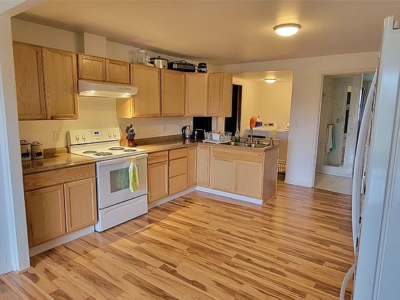 2nd image of 121 W Harrison Ave