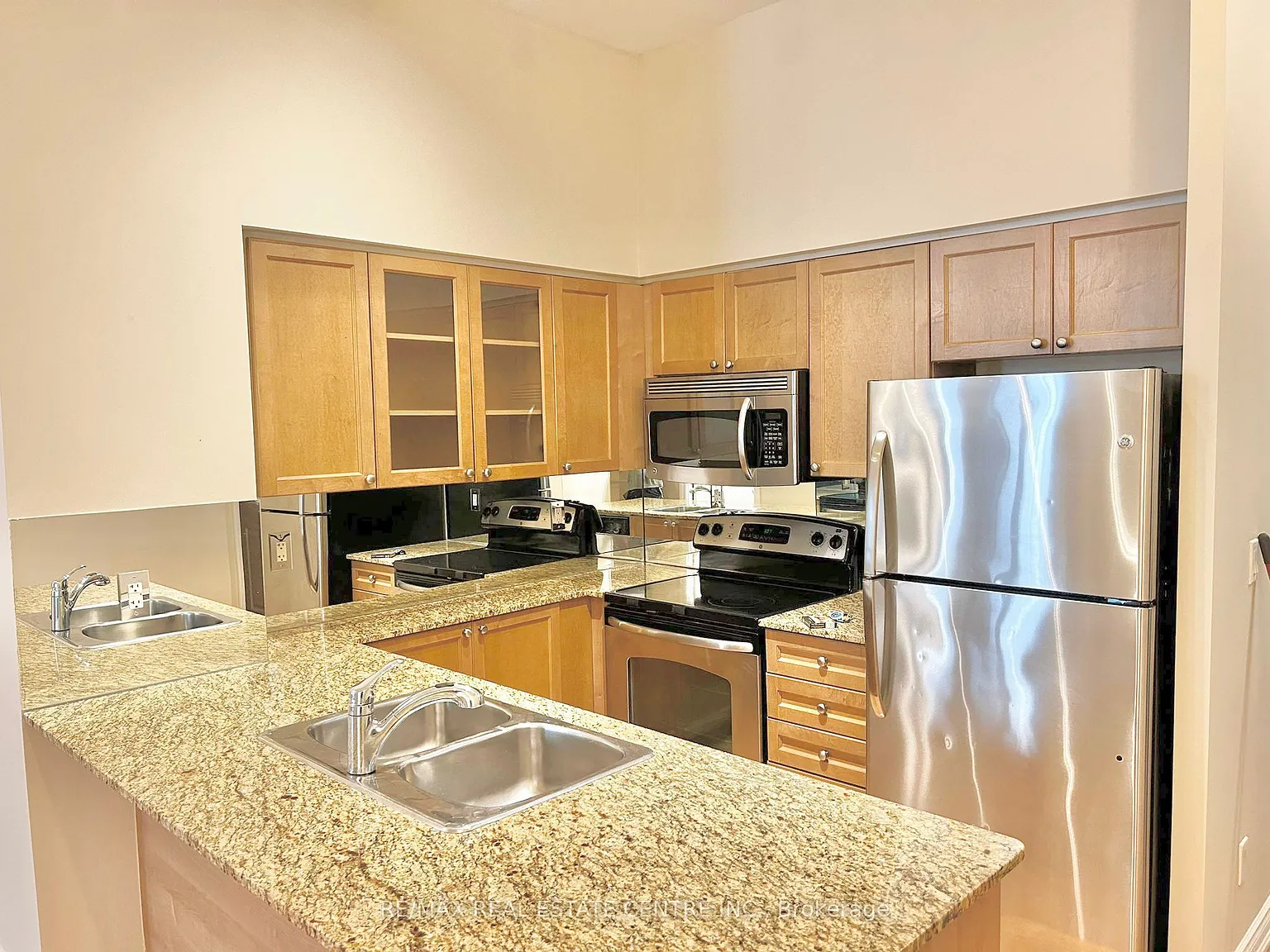 3 bed, $3,700 — Photo 3