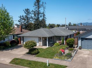 2522 5th St, Tillamook, OR 97141